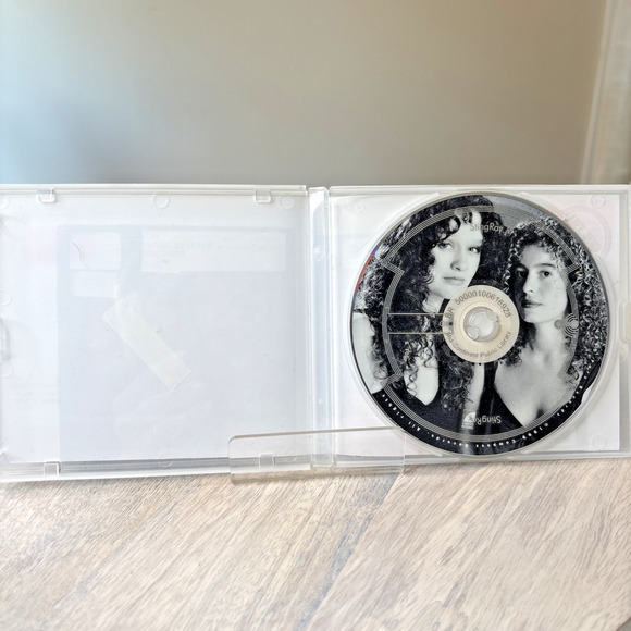 Kate Rusby & Kathryn Roberts – Folk Music (CD, UK Folk) - Picture 3 of 5